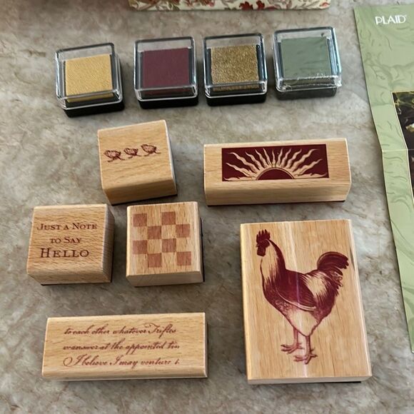 Anna Griffen Rooster Stamp Set - Picture 4 of 5